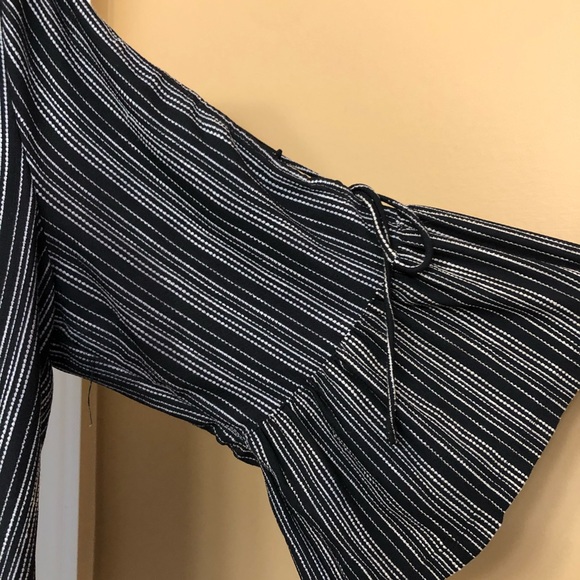 Lucky Brand Bell Sleeve Lace Up Top Striped - Picture 3 of 4